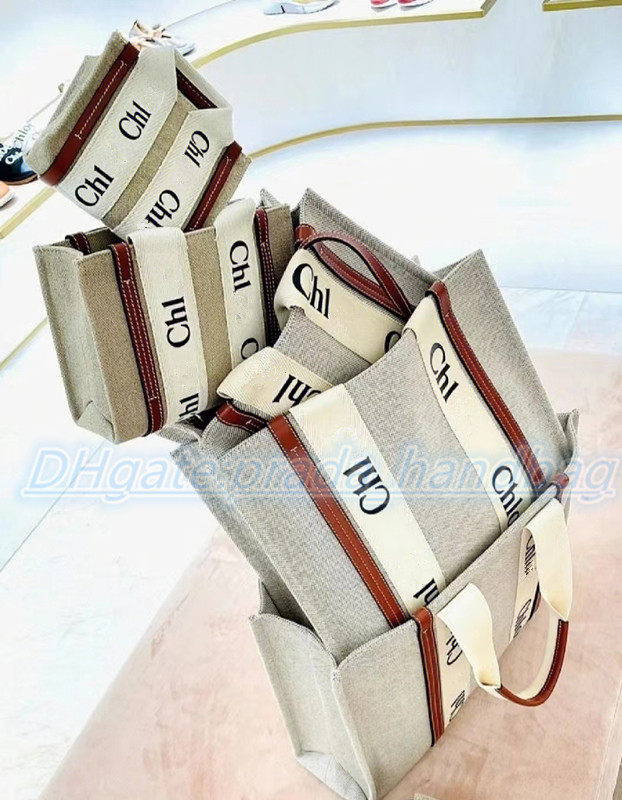 luxury designer Top Womens handbags WOODY Tote shopping bag handbag high quality canvas fashion linen Large Beach bags travel Crossbody Shoulder Wallets Purses
luxury designer Top Womens handbags WOODY Tote shopping bag handbag high quality canvas fashion linen Large Beach bags travel Crossbody Shoulder Wallets Purses