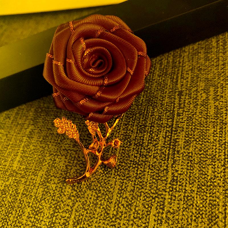 Bow Ties British Women Necktie Magnet Pins Brooch Men Wedding Suits Party Coat Sweater Gold Alloy Rose Flower Brooches Rhinestone CorsageBow
Bow Ties British Women Necktie Magnet Pins Brooch Men Wedding Suits Party Coat Sweater Gold Alloy Rose Flower Brooches Rhinestone CorsageBow