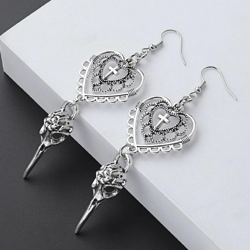 Dangle & Chandelier Love Cross Crow Skull Pointed Mouth Earrings For Women Men's Retro Dark Gothic Halloween EarringsDangle
Dangle & Chandelier Love Cross Crow Skull Pointed Mouth Earrings For Women Men's Retro Dark Gothic Halloween EarringsDangle