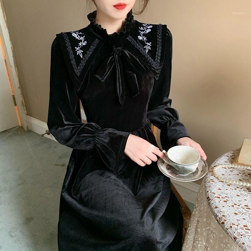 Casual Dresses Velvet One Piece Dress Korean Fashion Long Sleeve Black Y2k Midi Evening Party Kawaii Clothing 2022 Vintage Elegant
Casual Dresses Velvet One Piece Dress Korean Fashion Long Sleeve Black Y2k Midi Evening Party Kawaii Clothing 2022 Vintage Elegant