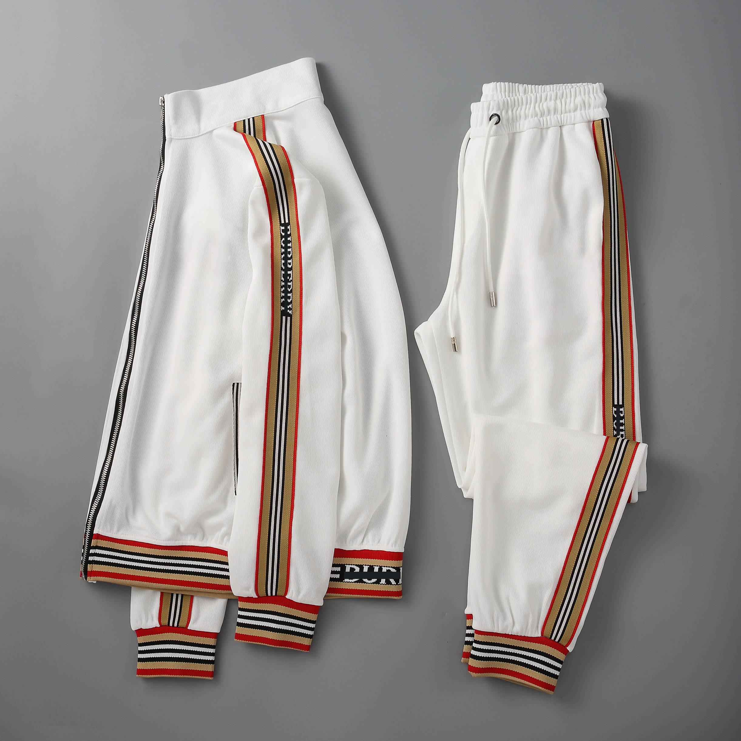 22ss Mens Tracksuit Men Designers Sweatsuit Womens Hoodies Pants Man Clothing Sweatshirt Pullover Casual Tennis Sport Tracksuits Sweat Suits ww
22ss Mens Tracksuit Men Designers Sweatsuit Womens Hoodies Pants Man Clothing Sweatshirt Pullover Casual Tennis Sport Tracksuits Sweat Suits ww