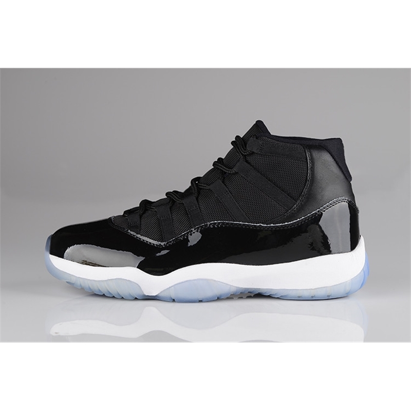 Shoes Classic 11 Space Jam 2016 Man Designer Basketball Comfort XI Black Concord White Woman Trainers Real Fiber
Shoes Classic 11 Space Jam 2016 Man Designer Basketball Comfort XI Black Concord White Woman Trainers Real Fiber