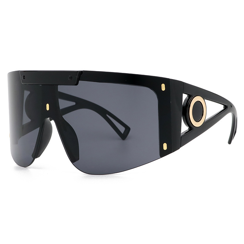 Men's and Women's Sunglasses 2 021 New PC Lens Frames European and American Fashion Frame Siamese Glasses UV Protection Cool Multicolor
Men's and Women's Sunglasses 2 021 New PC Lens Frames European and American Fashion Frame Siamese Glasses UV Protection Cool Multicolor
