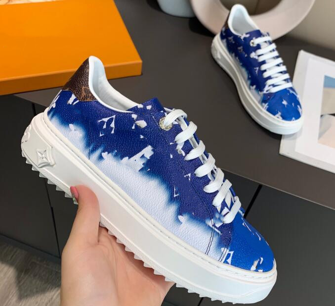 Top Quality Casual shoes women Travel lace-up sneaker Denim material Genuine Leather cowhide fashion lady Flat designer Running sneakers size 35-42, Red
Top Quality Casual shoes women Travel lace-up sneaker Denim material Genuine Leather cowhide fashion lady Flat designer Running sneakers size 35-42, Red