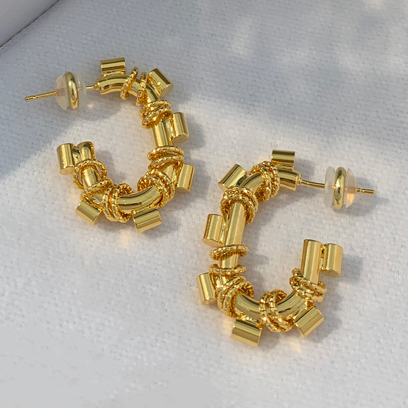 French Gold G-Shaped Metal Earrings Stud Female Summer Ins Niche Design Unique Temperament Fashion Earrings Jewelry Accessories