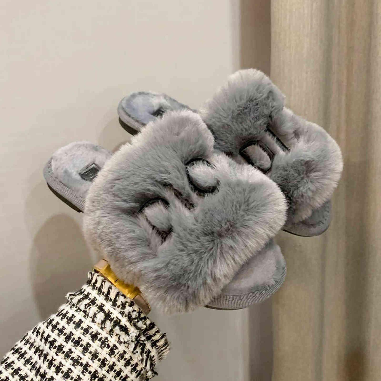 2022 Women Furry Slippers Fluffy Faux Fur Slippers Luxury Brand Designer Shoes Warm Indoor Flip Flops Fashion Anti-Slip Female Slides H1115, Black
2022 Women Furry Slippers Fluffy Faux Fur Slippers Luxury Brand Designer Shoes Warm Indoor Flip Flops Fashion Anti-Slip Female Slides H1115, Black