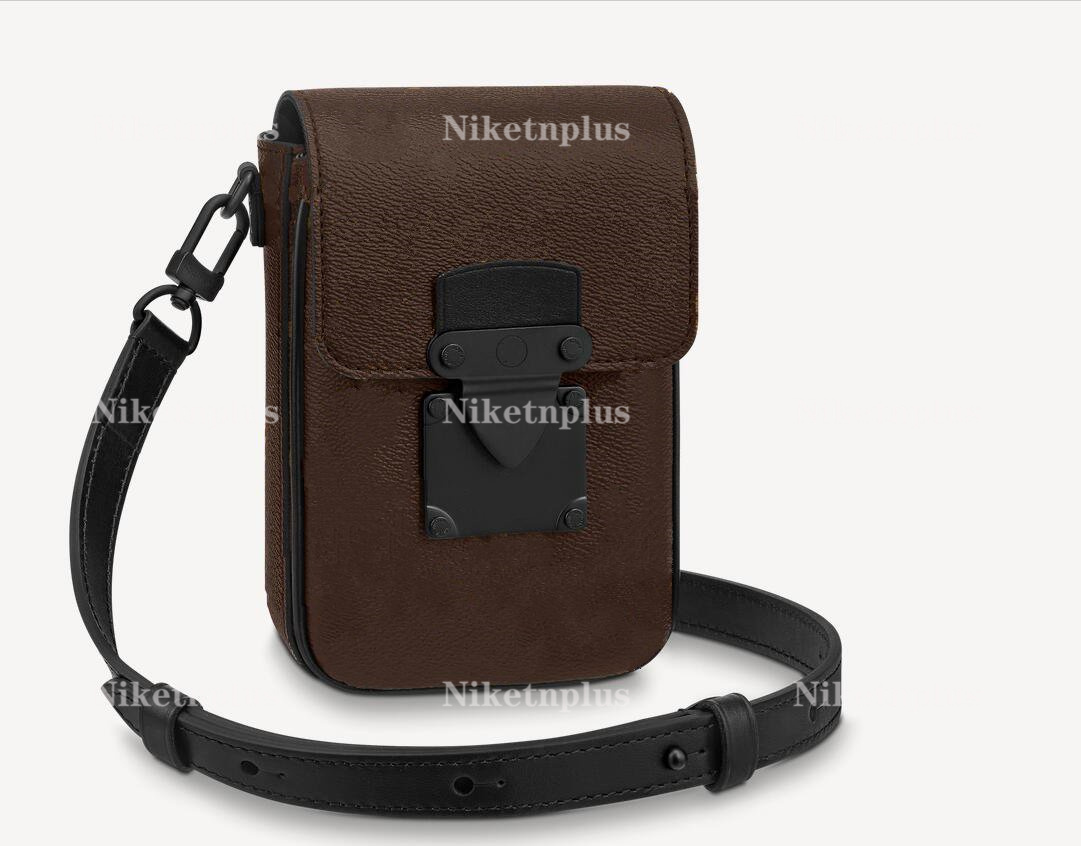 2022 new arrival S-Lock Vertical wearable wallet designer fashion men casual mobile phone bag crossbody M81522 M81524, 01
2022 new arrival S-Lock Vertical wearable wallet designer fashion men casual mobile phone bag crossbody M81522 M81524, 01