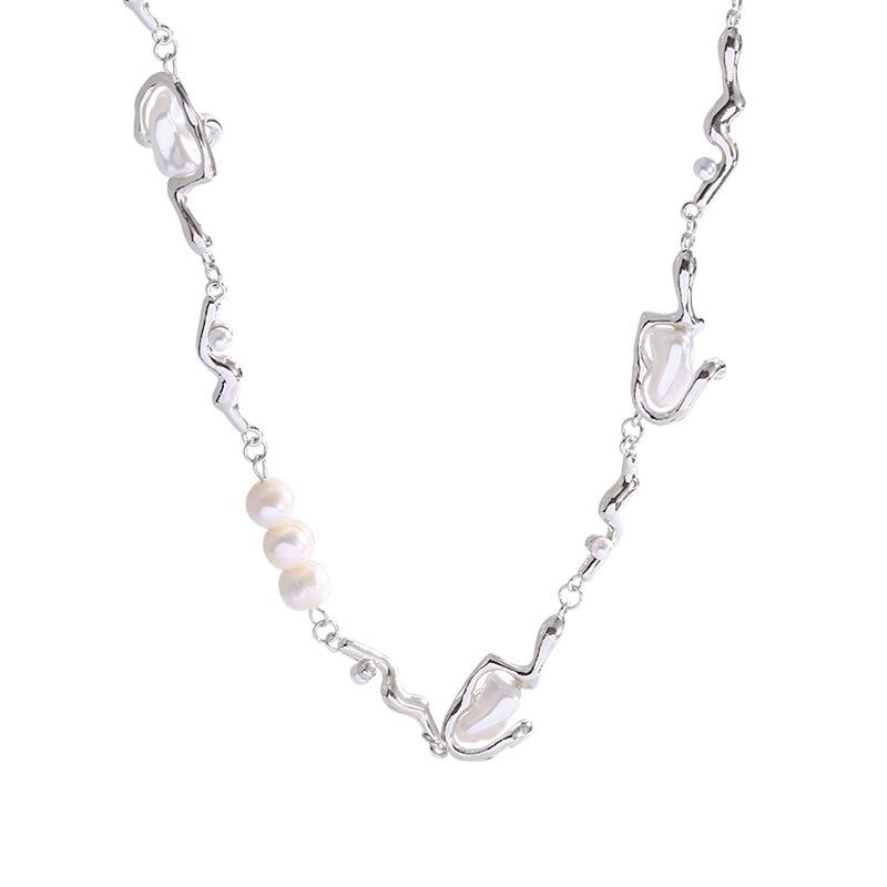 Pendant Necklaces Cool Style Girl Titanium Steel Necklace For Women Design Sense Hip-Hop Personality Clavicle Chain Senior Sweater Jewelry
Pendant Necklaces Cool Style Girl Titanium Steel Necklace For Women Design Sense Hip-Hop Personality Clavicle Chain Senior Sweater Jewelry