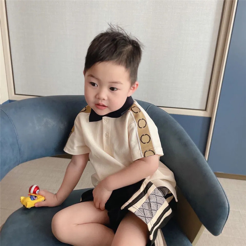 Designer Shorts Set Boys Kids Designers Clothes Girls Summer Luxury Kid Tracksuits Child Outfit Short Sleeve Polo Shirt Short Pants Sets
Designer Shorts Set Boys Kids Designers Clothes Girls Summer Luxury Kid Tracksuits Child Outfit Short Sleeve Polo Shirt Short Pants Sets