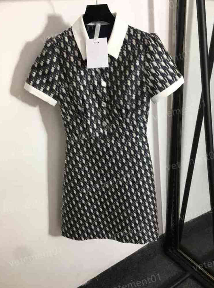 Fashion Womens Dresses Brand Logo Letter Print Colorblock Lapel Short Sleeve Dress High Quality Luxury Sexy Designer Women Clothing 0912
Fashion Womens Dresses Brand Logo Letter Print Colorblock Lapel Short Sleeve Dress High Quality Luxury Sexy Designer Women Clothing 0912