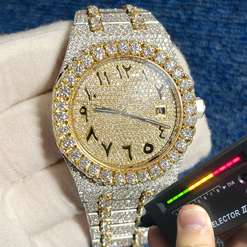 Gold&Silver 2 tone Moissanite stones Watch PASS TEST Mens diamonds Top quality Mechanical ETA movement Luxury Full Iced Out shiny Watches, Only box and papers 
Gold&Silver 2 tone Moissanite stones Watch PASS TEST Mens diamonds Top quality Mechanical ETA movement Luxury Full Iced Out shiny Watches, Only box and papers