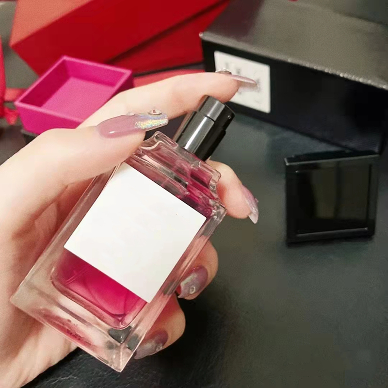 All match amazing perfume Rose DE & Russie 50ml perfume for neutral fragrance spray EDP floral note highest quality and fast delivery
All match amazing perfume Rose DE & Russie 50ml perfume for neutral fragrance spray EDP floral note highest quality and fast delivery