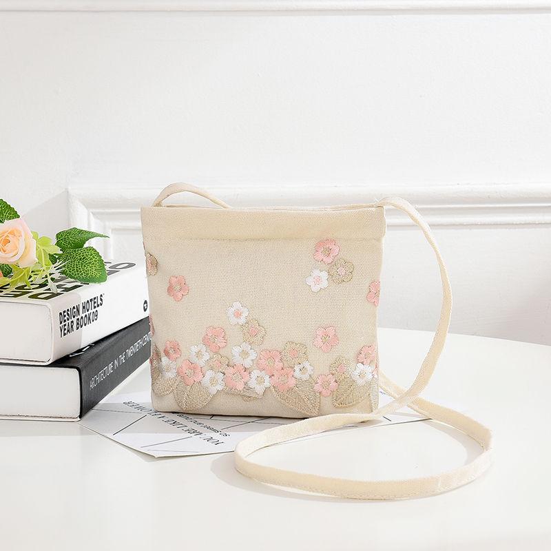 Evening Bags Flower Canvas Female Student Korean Version 2022 Wild One Shoulder Messenger Art Small Fresh Mini Mobile Phone Bag Bolsa, Pink
Evening Bags Flower Canvas Female Student Korean Version 2022 Wild One Shoulder Messenger Art Small Fresh Mini Mobile Phone Bag Bolsa, Pink