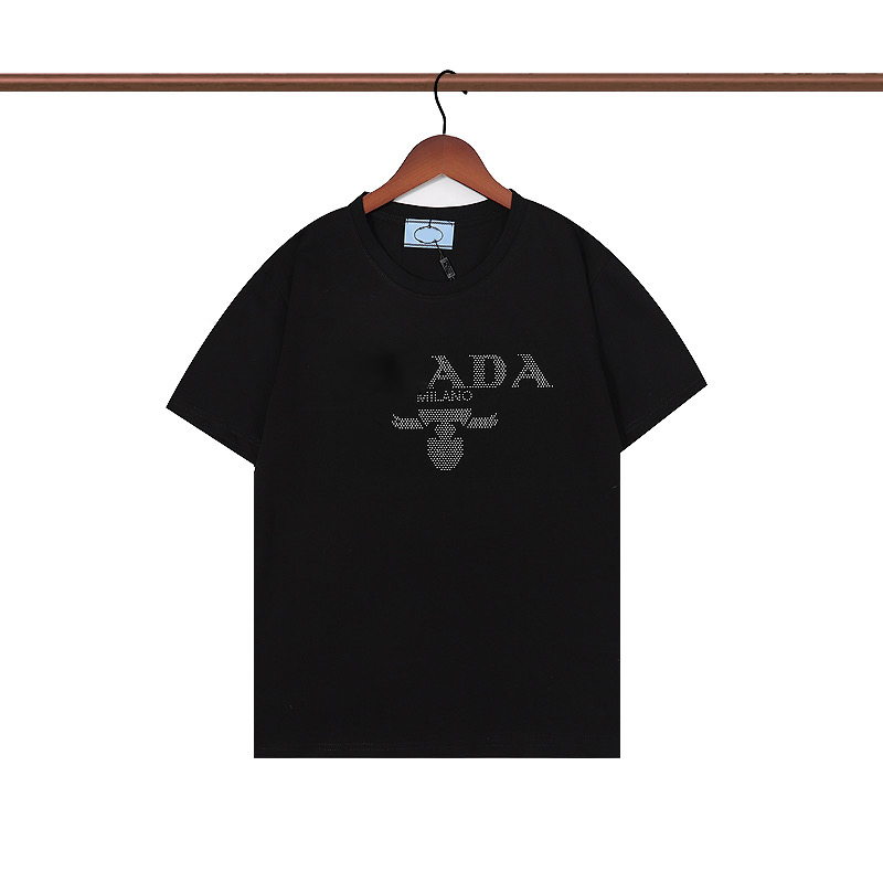 Männer Men's T-shirts Designer Damen Mode Trend Herren Casual Street Damen Atmungsaktive Kurze Ärmel Luxus Großhandel Hochwertige 100% Baumwolle Größe S ~ 2XL, Champagne
Männer Men's T-shirts Designer Damen Mode Trend Herren Casual Street Damen Atmungsaktive Kurze Ärmel Luxus Großhandel Hochwertige 100% Baumwolle Größe S ~ 2XL, Champagne