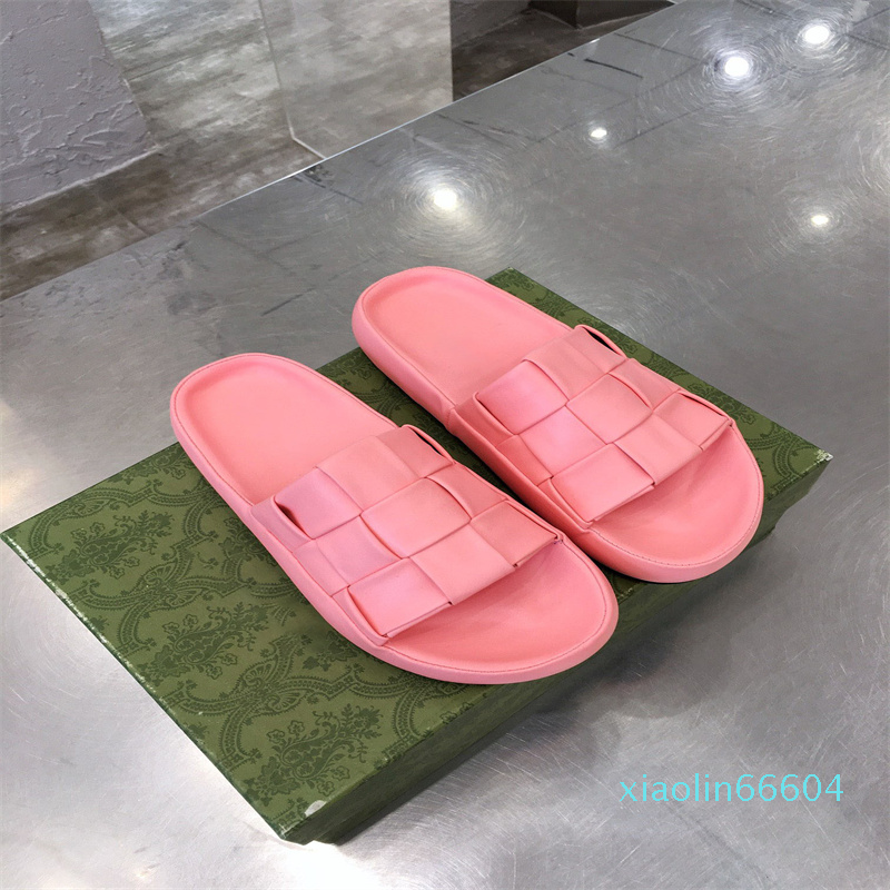 Fashion-Hand woven flat bottom slippers women's large round toe cap is soft and comfortable, Black
Fashion-Hand woven flat bottom slippers women's large round toe cap is soft and comfortable, Black