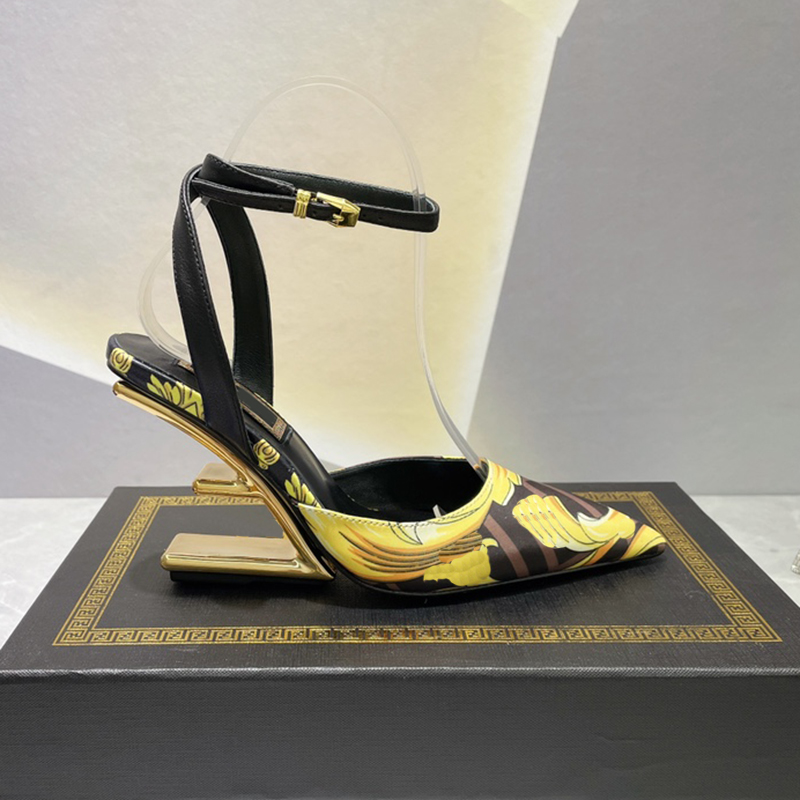 Novelty Rome Sandals F electroplated designer heels womens dress shoes fashion 3D Calico shoe Top quality Genuine Leather sole Front Rear Strap sandal with box, Grey
Novelty Rome Sandals F electroplated designer heels womens dress shoes fashion 3D Calico shoe Top quality Genuine Leather sole Front Rear Strap sandal with box, Grey