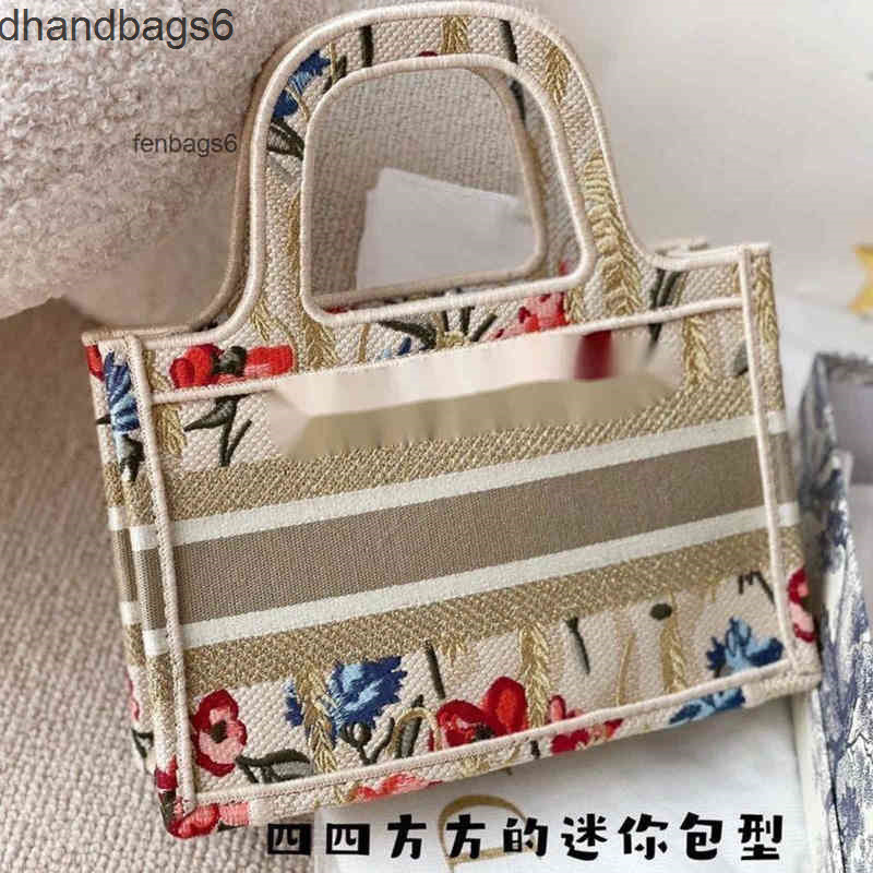 Shoulder bag Christain Handbags Bags dc Embroidery Women Bag Mini Shopping 2022 Portable Canvas designer Fashion Versatile Women's
Shoulder bag Christain Handbags Bags dc Embroidery Women Bag Mini Shopping 2022 Portable Canvas designer Fashion Versatile Women's