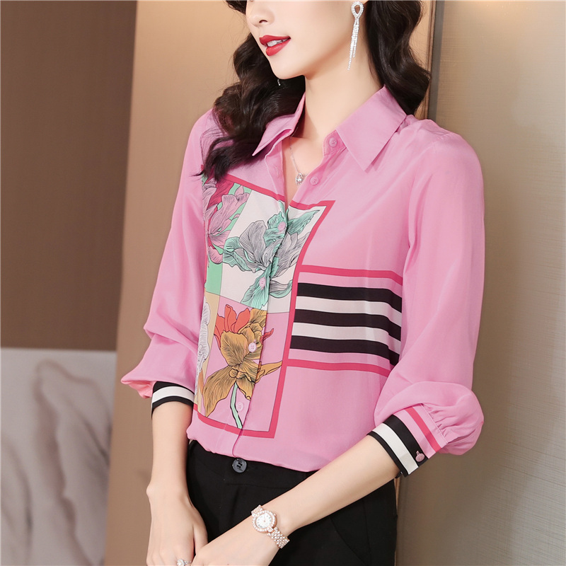 2022 Retro Floral Silk Pink Shirt Women Long Sleeve Lapel Classic Blouses Spring Autumn Ladies Office Button Down Shirts Runway Woman Clothes Designer Blouse Tops, Blue
2022 Retro Floral Silk Pink Shirt Women Long Sleeve Lapel Classic Blouses Spring Autumn Ladies Office Button Down Shirts Runway Woman Clothes Designer Blouse Tops, Blue