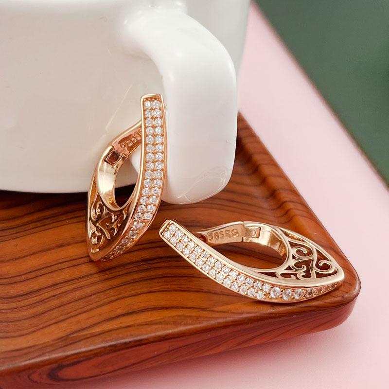 Clip-on & Screw Back Rose Gold Zircon Earrings Are Fashionable And Simple For LadiesClip-on
Clip-on & Screw Back Rose Gold Zircon Earrings Are Fashionable And Simple For LadiesClip-on