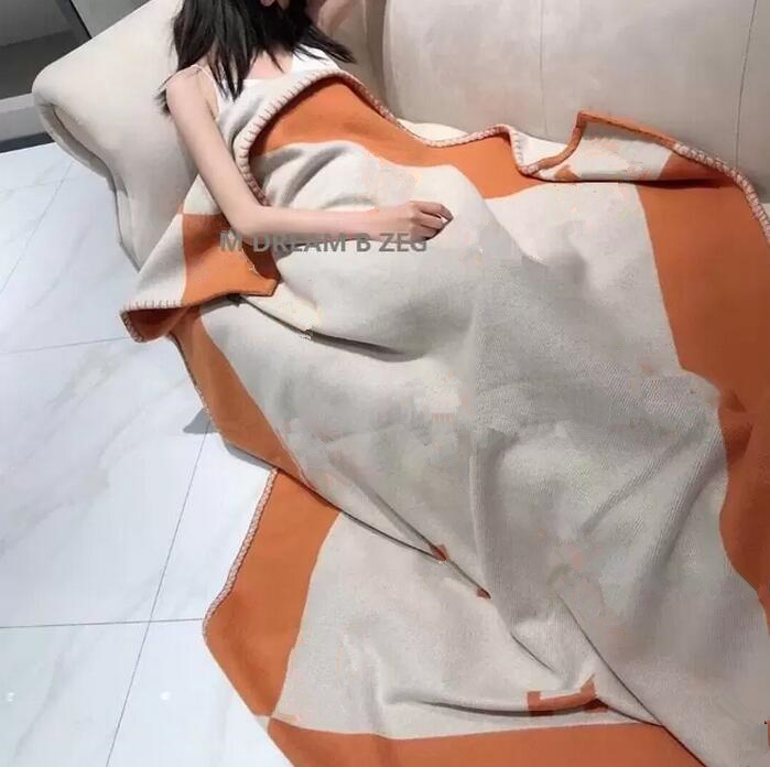 Designer Blankets Fancy Cashmere Blanket Women Luxury Letter Sublimation Throw Blankets Adults Kids Beach Bathing Towel
Designer Blankets Fancy Cashmere Blanket Women Luxury Letter Sublimation Throw Blankets Adults Kids Beach Bathing Towel