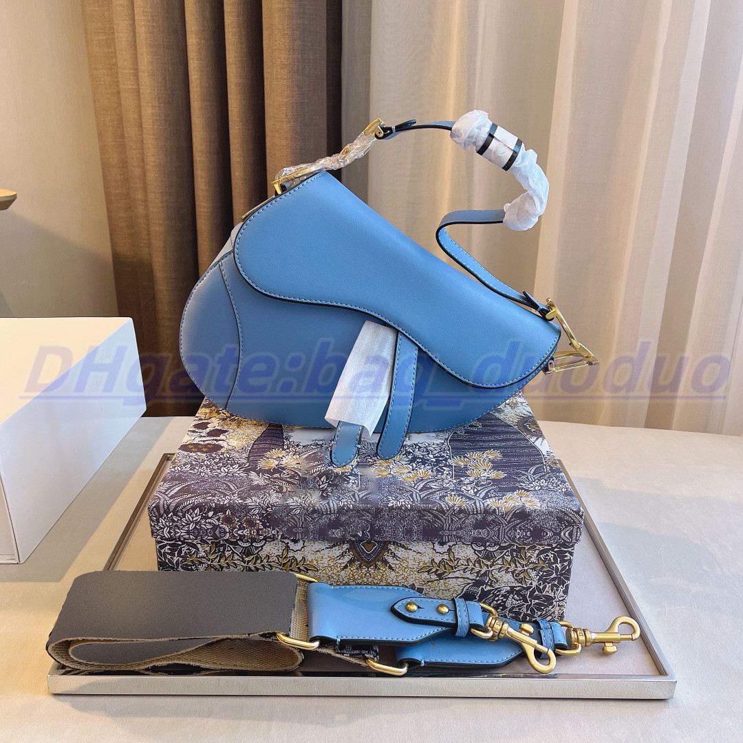 Luxurys Designers wholesale men bags women's bag travel totes classic crossBody Genuine Leather Shoulder Bag Purse embroidery wallets Handbags hobo clutch flap, Carton
Luxurys Designers wholesale men bags women's bag travel totes classic crossBody Genuine Leather Shoulder Bag Purse embroidery wallets Handbags hobo clutch flap, Carton