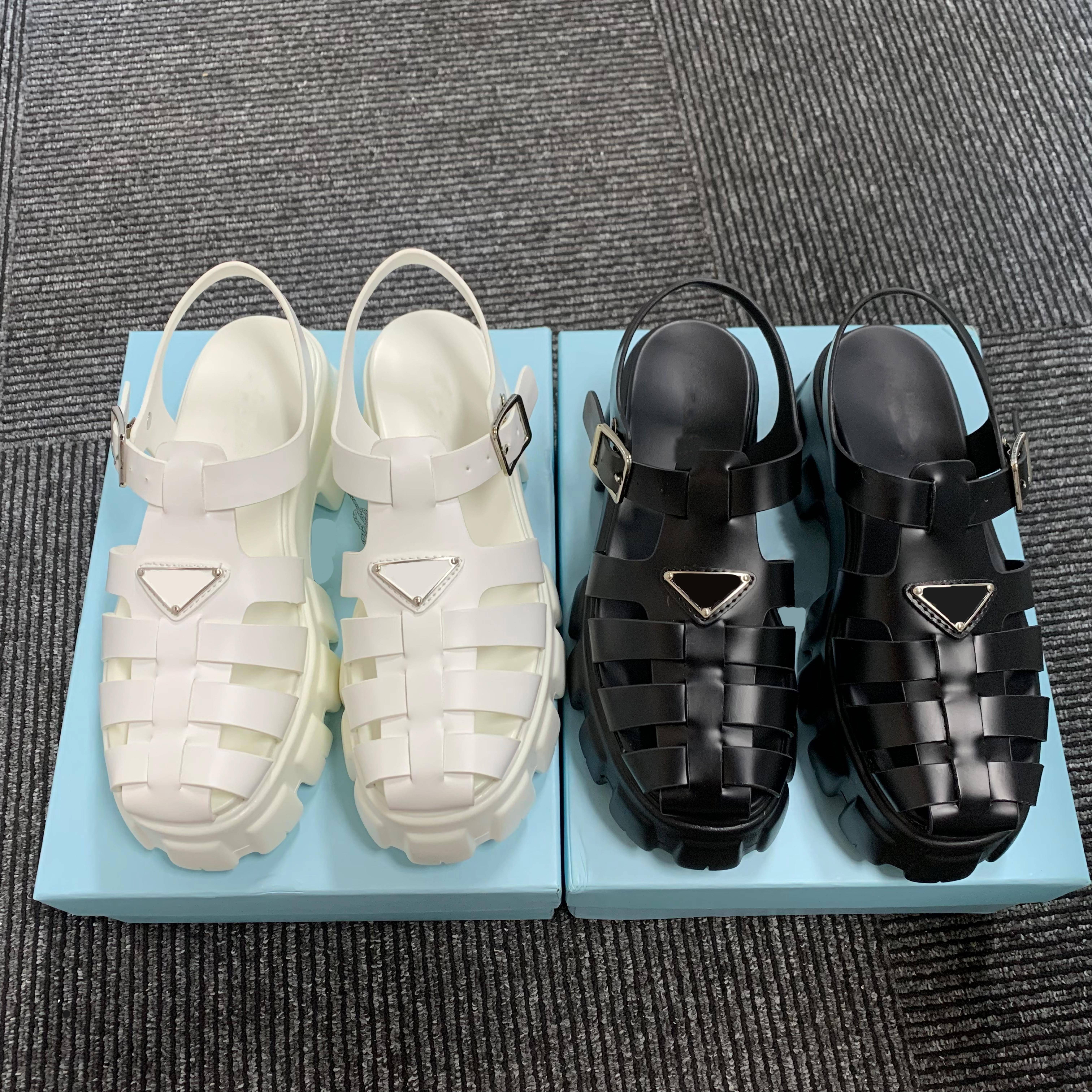 Platform Sandals Classic Ladies Luxury Summer Ladies Slippers Famous Designer Vintage Rubber Roman Shoes Beach Fashion Triangle Round Toe Muller Sandal Size 35-41