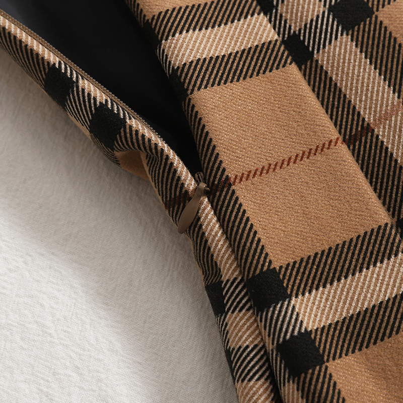 Temperament contrast color plaid striped skirt Korean version of pleated autumn high waist 220317