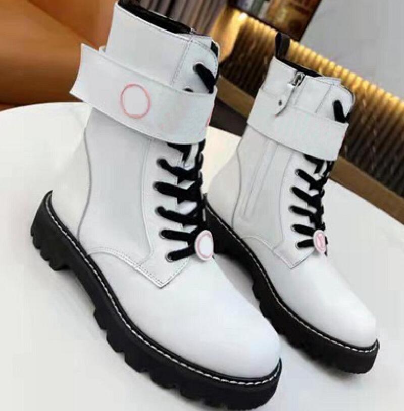 Realfine888 Boots 5A 5718280 Territory Flat Ranger Ankle Boot for Women with Box Size 35-41, 6526300 5a_02
Realfine888 Boots 5A 5718280 Territory Flat Ranger Ankle Boot for Women with Box Size 35-41, 6526300 5a_02