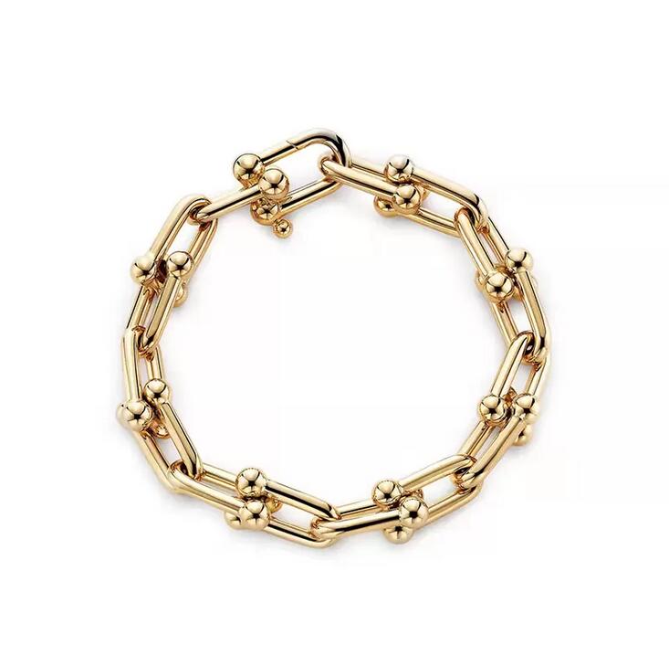 Luxury Designers Bracelet Jewelry Women Men Temperament Bracelets Titanium Steel Hip Hop Street Neutral Fashion Charm Simplicity Couples Chain Bracelet
Luxury Designers Bracelet Jewelry Women Men Temperament Bracelets Titanium Steel Hip Hop Street Neutral Fashion Charm Simplicity Couples Chain Bracelet