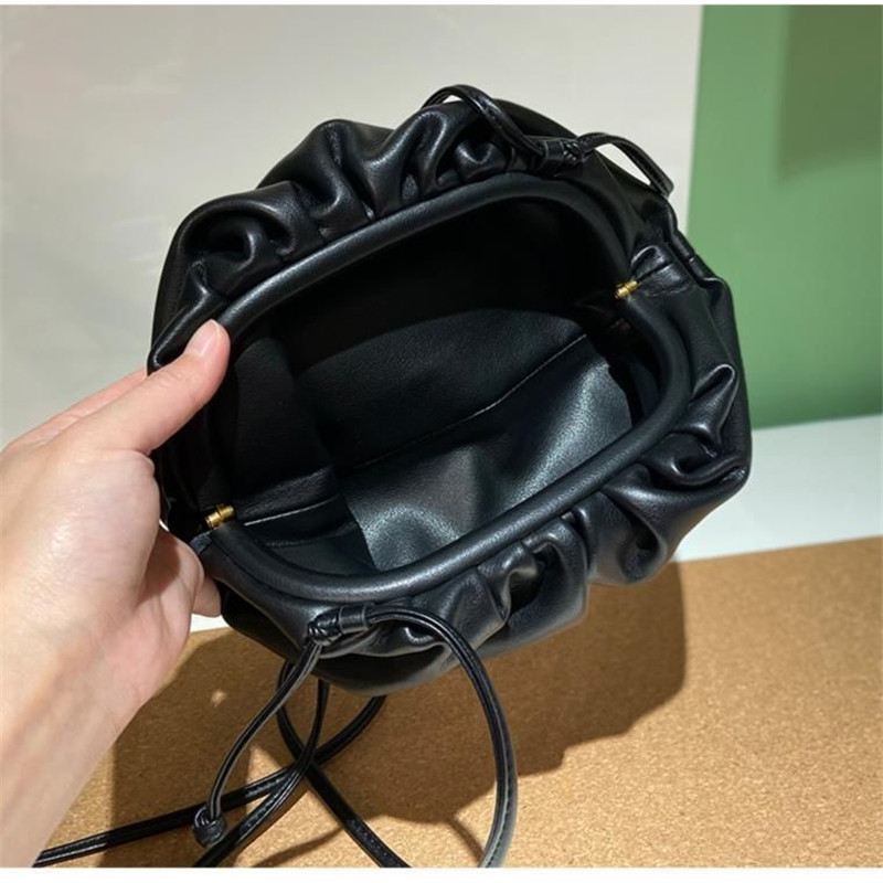 Famous Brand Designer bags 3-IN-1 Messenger Handbag Tote Leather Vintage Pattern Crossbody Purse New Shoulder Bag Clutch Tote0567
Famous Brand Designer bags 3-IN-1 Messenger Handbag Tote Leather Vintage Pattern Crossbody Purse New Shoulder Bag Clutch Tote0567