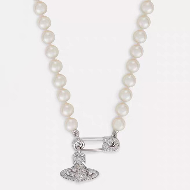 925 Silver Plated Brass Copper Necklace Fashion Women Designer Necklaces Choker C-Letter Pendant Chain Crystal Pearl Statement Wedding Jewelry B246
925 Silver Plated Brass Copper Necklace Fashion Women Designer Necklaces Choker C-Letter Pendant Chain Crystal Pearl Statement Wedding Jewelry B246