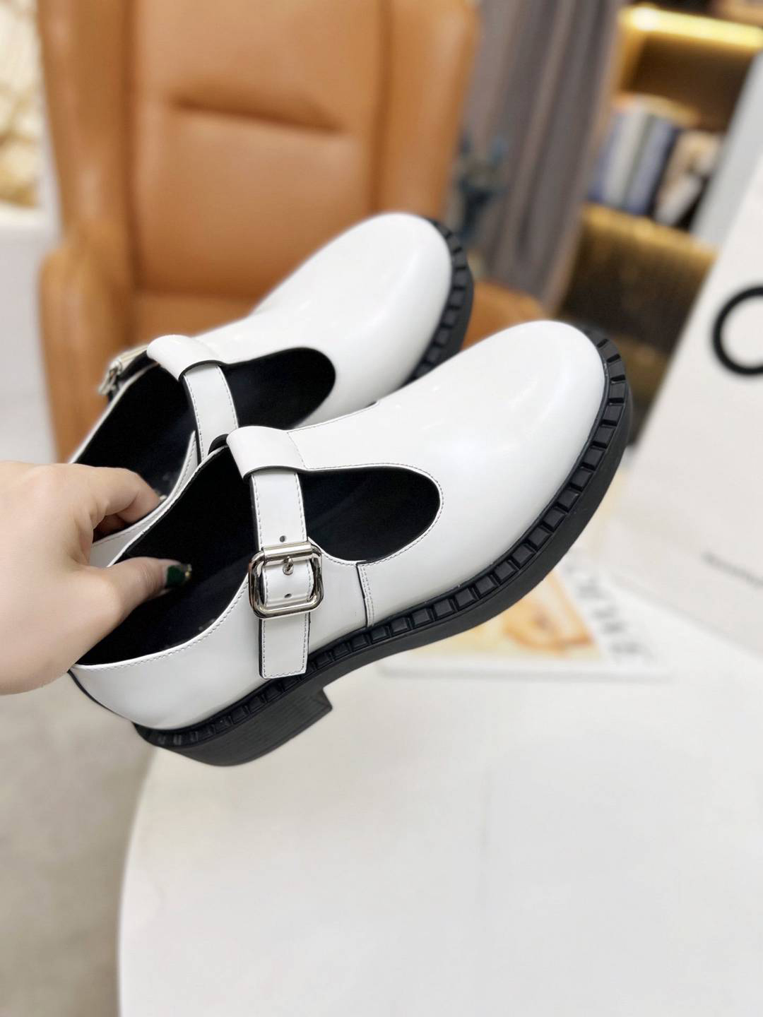 2023 TopSelling Famous brand girl Jk Martin Boots Classic luxury Top Quality Ladies Casual office Shoes new women's wedding dress leather shoe wholesale, Black
2023 TopSelling Famous brand girl Jk Martin Boots Classic luxury Top Quality Ladies Casual office Shoes new women's wedding dress leather shoe wholesale, Black