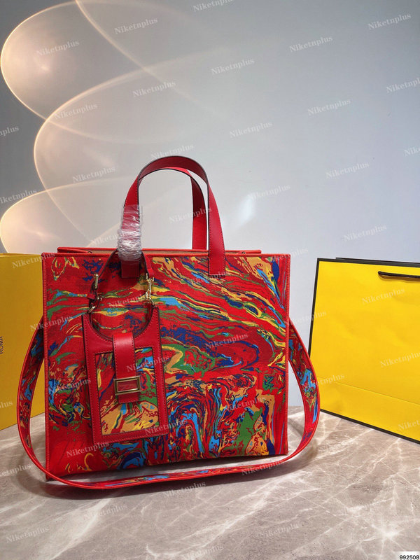 Designers Tote Bag Red Sac Plat PM Large Capacity Bag Versatility Canvas Business Shopping Women Handbag Vintage Travel Monograms Shoulder Bags
Designers Tote Bag Red Sac Plat PM Large Capacity Bag Versatility Canvas Business Shopping Women Handbag Vintage Travel Monograms Shoulder Bags