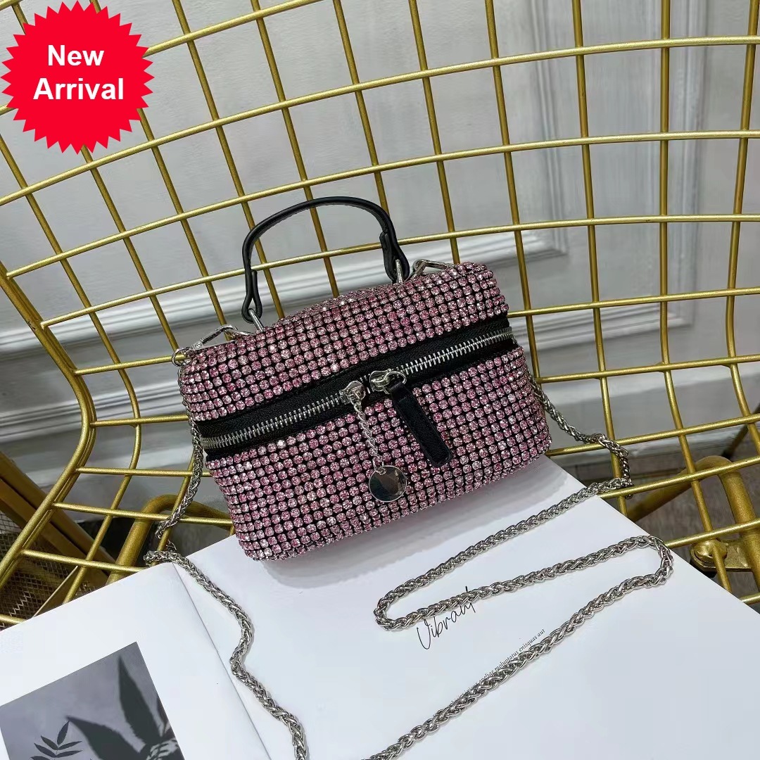 Tide Brand Wholesale 2022 New Small Lunch Box Cosmetic Flash Women's Portable One Chain Fashion Trend Shoulder Crossbody Bags, Silver large portable
Tide Brand Wholesale 2022 New Small Lunch Box Cosmetic Flash Women's Portable One Chain Fashion Trend Shoulder Crossbody Bags, Silver large portable