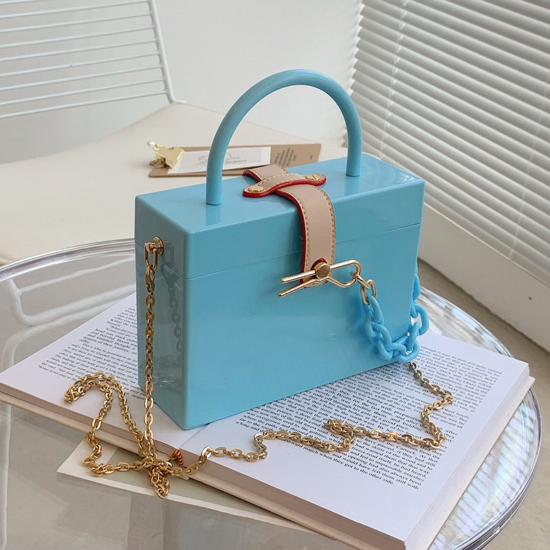Pvc Box Shape Evening Bag Acrylic Portable Chain Handbag Luxury Bow Women Designer Party Bags Small Lady Purses 220816, Coffee
Pvc Box Shape Evening Bag Acrylic Portable Chain Handbag Luxury Bow Women Designer Party Bags Small Lady Purses 220816, Coffee