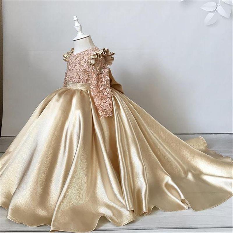 Girl's Dresses Gold Flower Girl Ball Gown Satin Long Sleeves 3D Flowers Lilttle Princess Birthday Gowns With Big Bow, Pink
Girl's Dresses Gold Flower Girl Ball Gown Satin Long Sleeves 3D Flowers Lilttle Princess Birthday Gowns With Big Bow, Pink