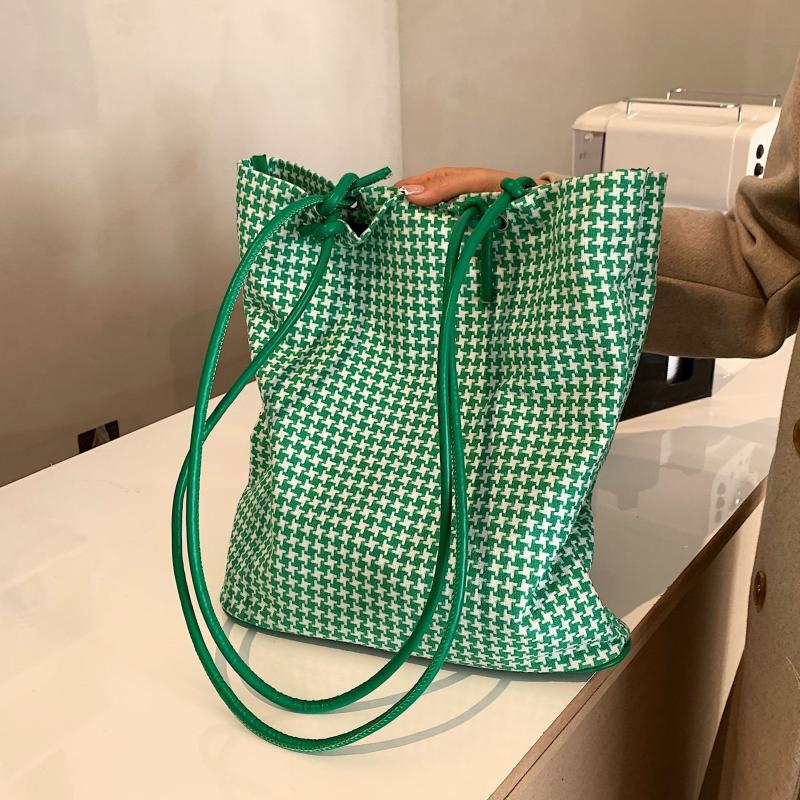 Evening Bags Fashion Green Plaid Canvas Tote Bag For Women Korean Large Capacity Shopping PU Straps Shoulder Ladies Eco Handbag 2022Evening
Evening Bags Fashion Green Plaid Canvas Tote Bag For Women Korean Large Capacity Shopping PU Straps Shoulder Ladies Eco Handbag 2022Evening