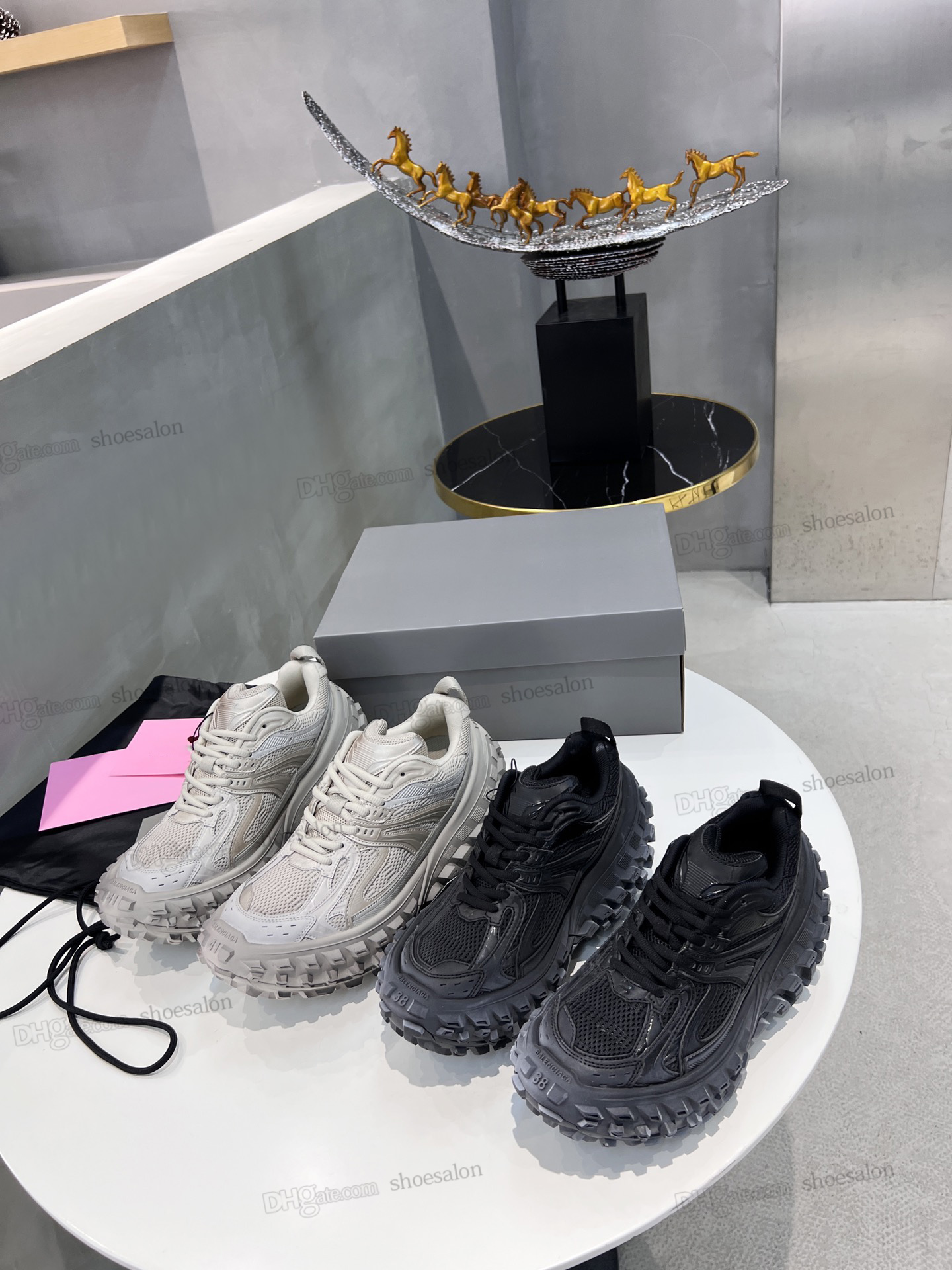 2022 New Designer Men Women Brand Casual Shoes Platform Defender Sneakers Beige rubber Black Tire Shoes STARS LOVES Mens Trainers Dad Tank Track Shoe Sports 35-45, Shoesalon
2022 New Designer Men Women Brand Casual Shoes Platform Defender Sneakers Beige rubber Black Tire Shoes STARS LOVES Mens Trainers Dad Tank Track Shoe Sports 35-45, Shoesalon