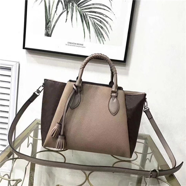 2022Famous Brand Designer Messenger Handbag Tote Leather Vintage Pattern Crossbody Handbag Purse New Shoulder Bag Clutch Tote H0038
2022Famous Brand Designer Messenger Handbag Tote Leather Vintage Pattern Crossbody Handbag Purse New Shoulder Bag Clutch Tote H0038