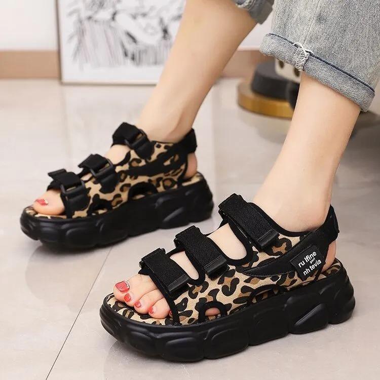 Sandals Women's 2022 Female Ins Summer Network Plaid Flats Rome Sandal Hook &loop ShoesSandals, Black
Sandals Women's 2022 Female Ins Summer Network Plaid Flats Rome Sandal Hook &loop ShoesSandals, Black