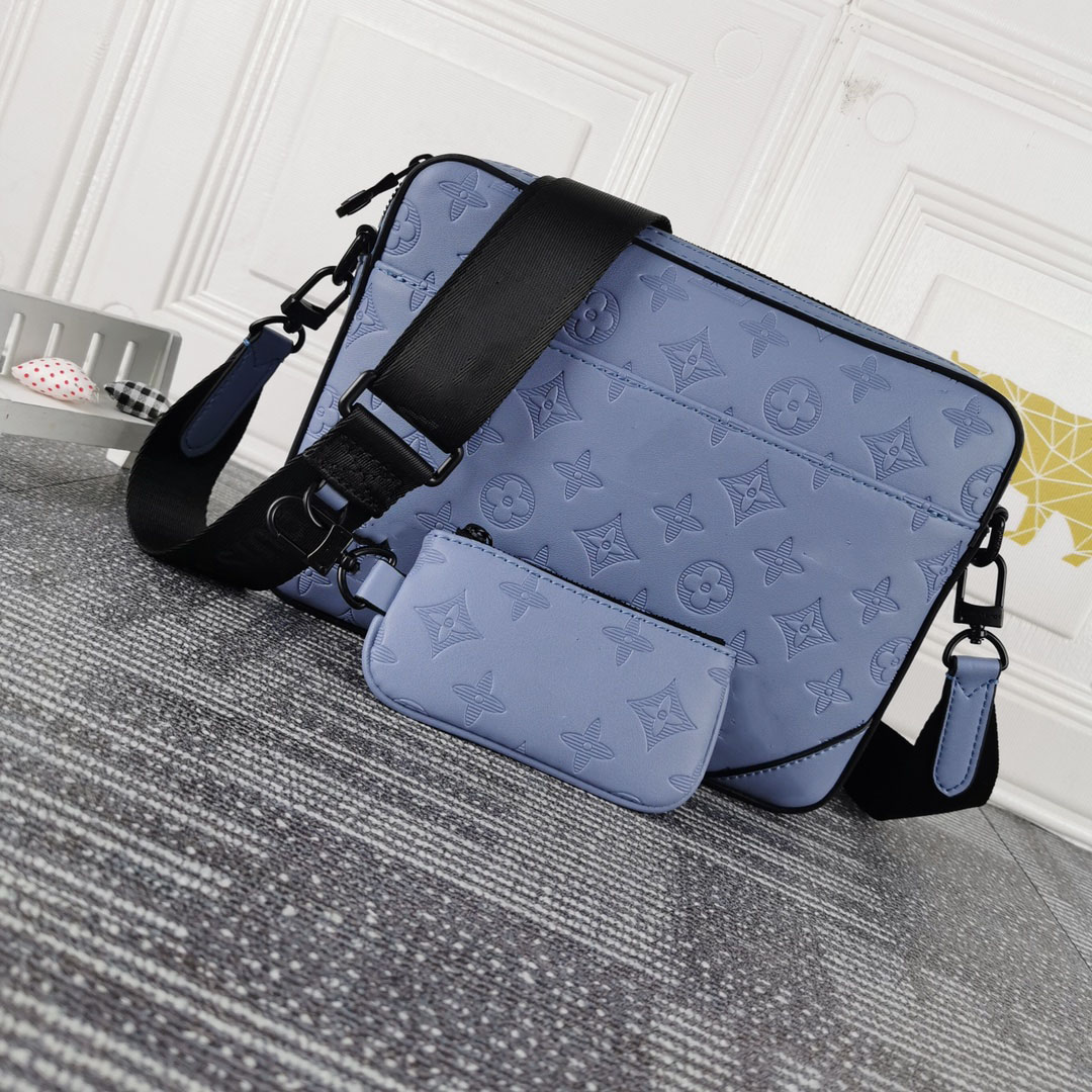 Men fashion briefcase canvas designer luxury one-shoulder postman inner compartment zipper mouth cross-body Classic Fashion Book to work M69443 511334
Men fashion briefcase canvas designer luxury one-shoulder postman inner compartment zipper mouth cross-body Classic Fashion Book to work M69443 511334