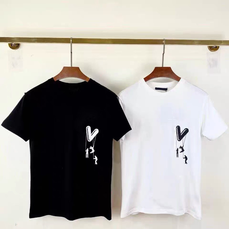 2022 Men T Shirts Designer Woman Streetwear Graphic T-Shirt High Quality Round Neck Short-Sleeved Couples Tees Unisex Brand Teeshirt, White
2022 Men T Shirts Designer Woman Streetwear Graphic T-Shirt High Quality Round Neck Short-Sleeved Couples Tees Unisex Brand Teeshirt, White