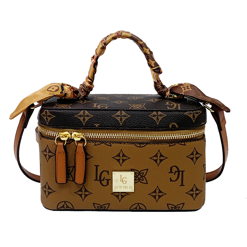2022 Fashion lady messenger bag high quality leather one shoulder handbag gold and silver chain embossed diagonal one shoulder clutch wallet
2022 Fashion lady messenger bag high quality leather one shoulder handbag gold and silver chain embossed diagonal one shoulder clutch wallet