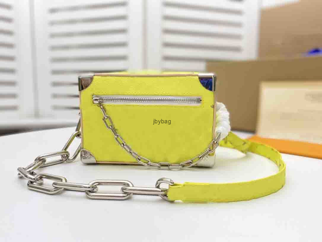 5A Designer Handbag Shoulder Chain Bag Clutch Zipper Mini Bags Wallet Printed Logo Solid Square Women Genuine Leather Handbags Exquisite Hardware 2color
5A Designer Handbag Shoulder Chain Bag Clutch Zipper Mini Bags Wallet Printed Logo Solid Square Women Genuine Leather Handbags Exquisite Hardware 2color
