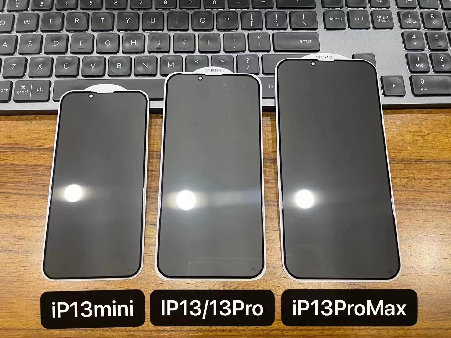 Hot selg Privacy Glass Screen Protector Fit for Phone 15 Pro 6.1 inch +Easy Installation+ Frosted anti-peep tempered screen Film Case Friendly