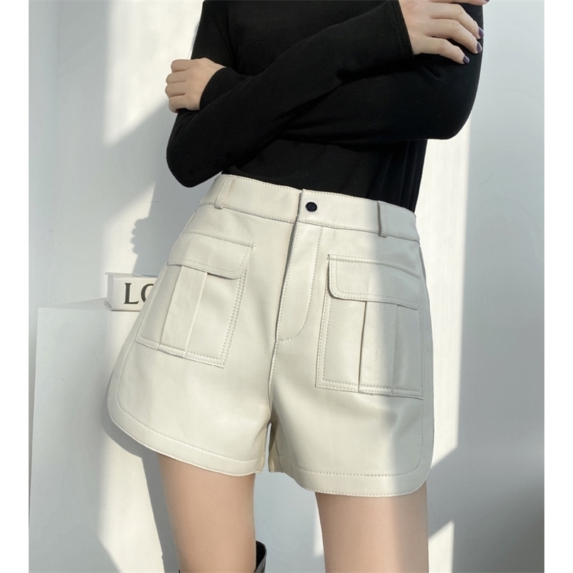 Genuine leather shorts women high waist fashion ladies Wide Leg Biker Shorts femme casual style 220330, Black
Genuine leather shorts women high waist fashion ladies Wide Leg Biker Shorts femme casual style 220330, Black