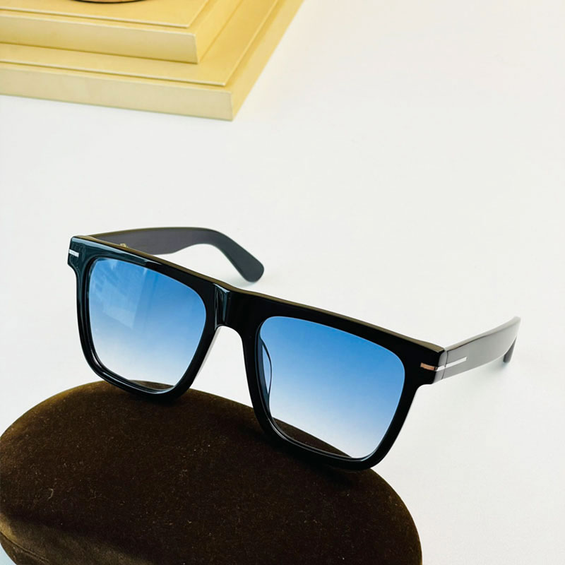 Classic Sunglasses for Woman Men Leisure Travel Beach uv400 Protective Glasses Fashion Designer ford Retro Plate Full Frame FT0996 Ladies Glasses with Case
Classic Sunglasses for Woman Men Leisure Travel Beach uv400 Protective Glasses Fashion Designer ford Retro Plate Full Frame FT0996 Ladies Glasses with Case