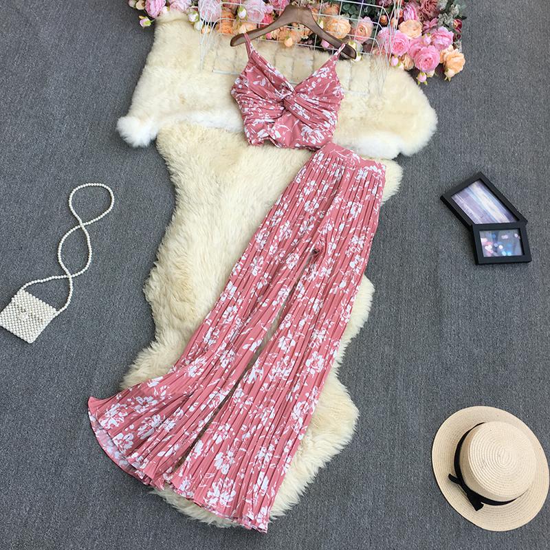 Women's Two Piece Pants 2022 Summer Floral Suspender Chiffon Top +Wide Leg Women Casual 2pcs Suit Holiday Beach Boho Suits Feminine Set Y43, Pink
Women's Two Piece Pants 2022 Summer Floral Suspender Chiffon Top +Wide Leg Women Casual 2pcs Suit Holiday Beach Boho Suits Feminine Set Y43, Pink