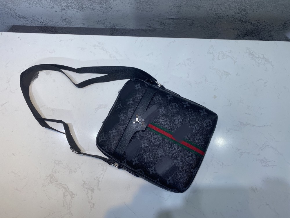 VUTTONS Quality YSLs Wallet Famous Handbags Men Bags Crossbody Soho Bag LVs Fringed Fashion Shoulder GGs Top Disco LOUISS Designers Kctrg, Box
VUTTONS Quality YSLs Wallet Famous Handbags Men Bags Crossbody Soho Bag LVs Fringed Fashion Shoulder GGs Top Disco LOUISS Designers Kctrg, Box