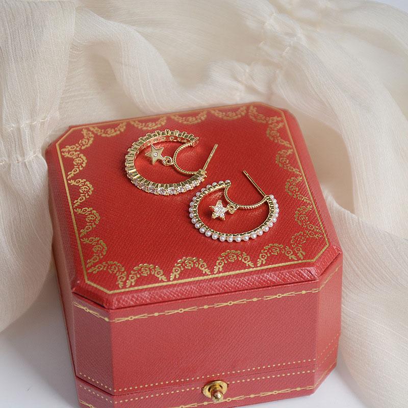 Clip-on & Screw Back Women Earrings Pearl Pentagram Micro Inlaid Zircon Asymmetric AB Version Earring Aesthetic Jewelry Accessories Jeweller
Clip-on & Screw Back Women Earrings Pearl Pentagram Micro Inlaid Zircon Asymmetric AB Version Earring Aesthetic Jewelry Accessories Jeweller